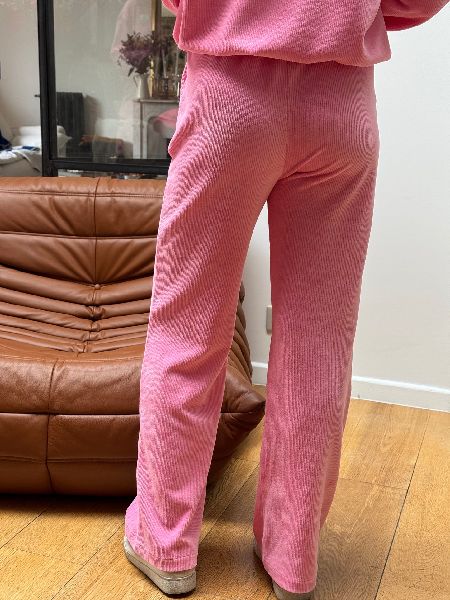 jogging isandro rose